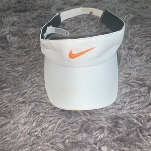 Nike golf visor